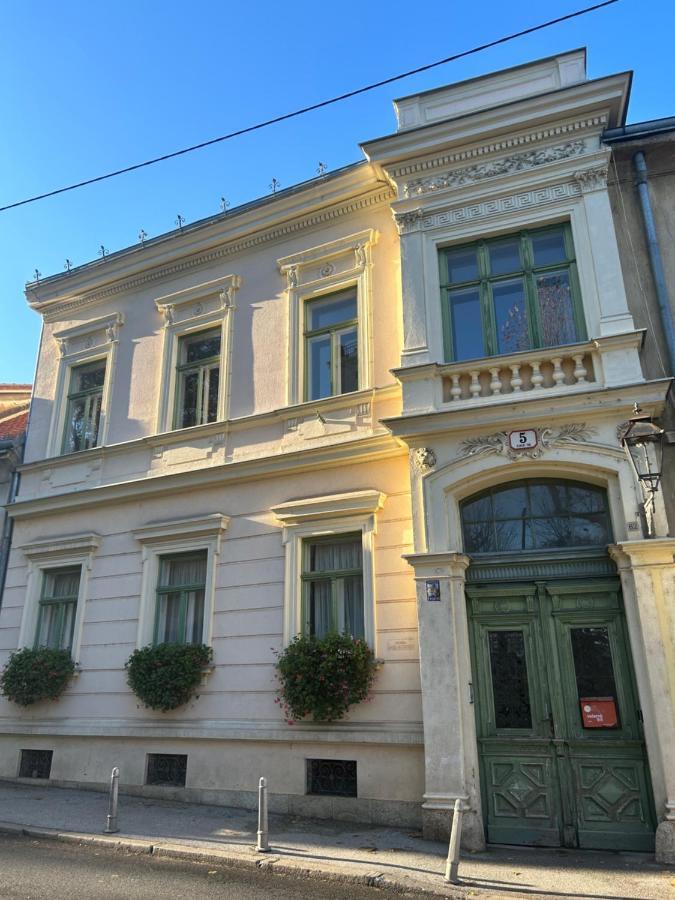 Historic Center-Lovely Nature Zagreb Luaran gambar